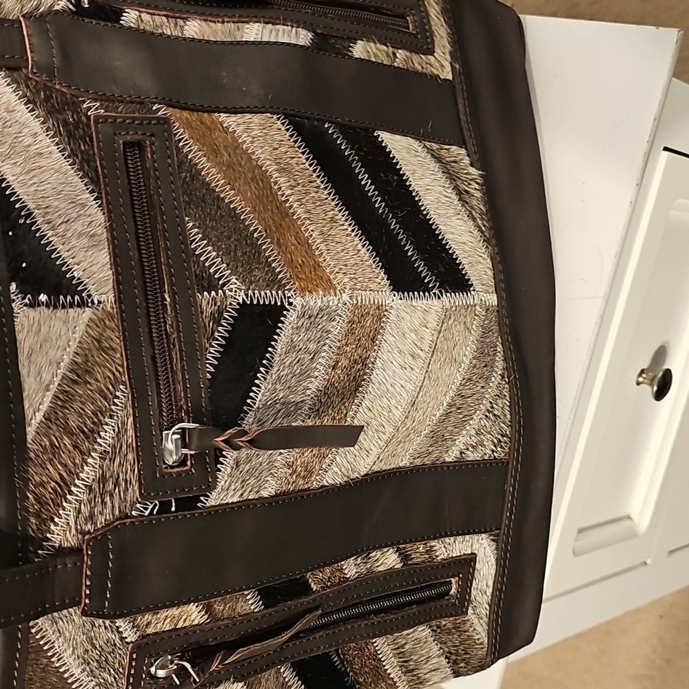 Nwt ANGEL RANCH Chevron Patterned Multi-Pocket Tote( CONCEAL AND CARRY) - Picture 6 of 7